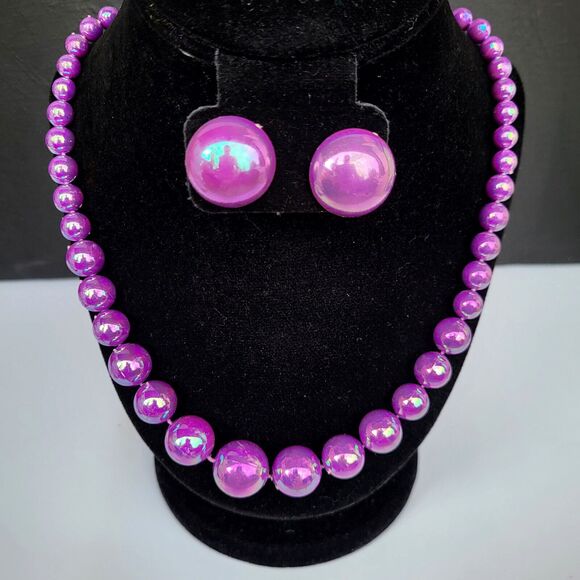 Vintage Demi Parure 90s Acrylic Purple AB Graduated Bead Necklace 24 in - Picture 1 of 6